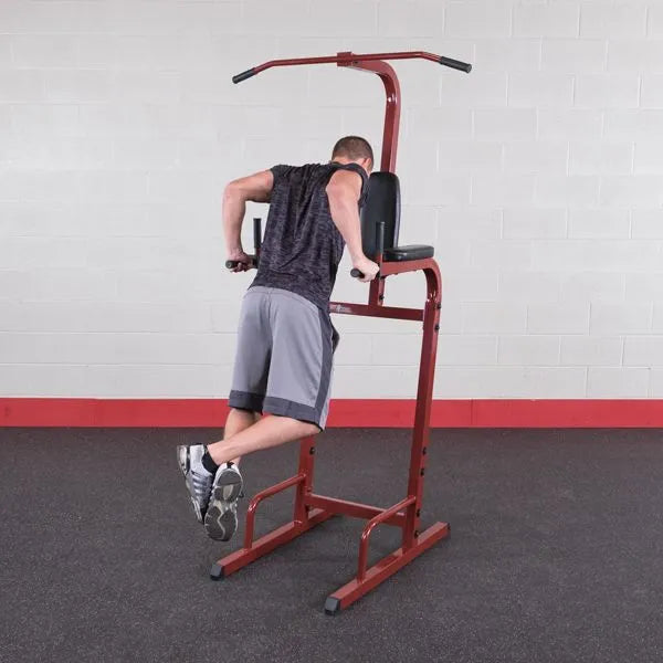 Best Fitness BFVK10 Vertical Knee Raise - man on vertical knee raise
