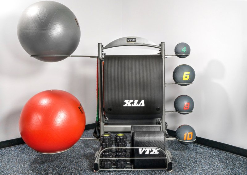 Accessories Rack - with balls, mat and dumbbells