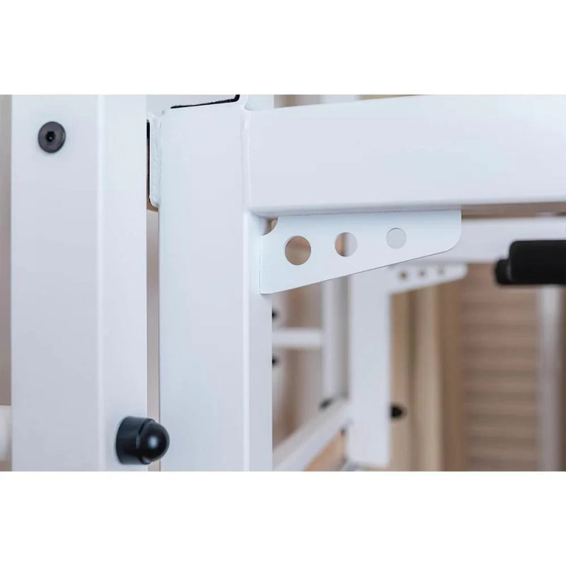 BenchK Wall Bars 733B - edges, screws and attachments