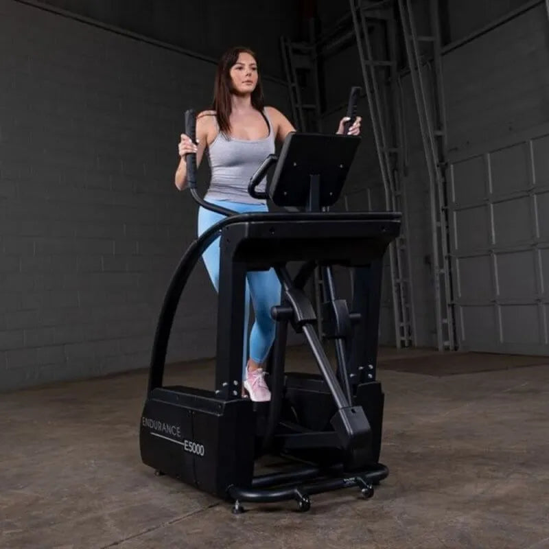 Body-Solid Endurance Center Drive Elliptical E5000 - woman on the equipment
